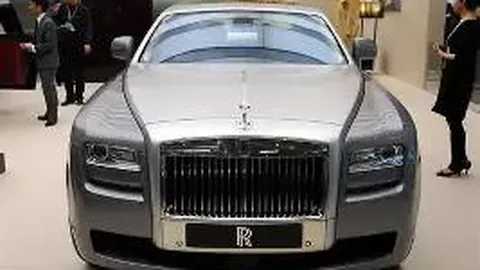 “天安门迎来退役战士方阵，体育名人引热议，姚明出席仪式疑云重重”